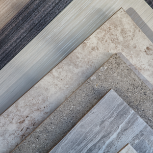 Notre gamme Marbre apporte une touche chic à toutes vos rénovations grâce à des veinages d’un réalisme inégalé. Sombre, grisé ou blanc, mat ou cendré… 